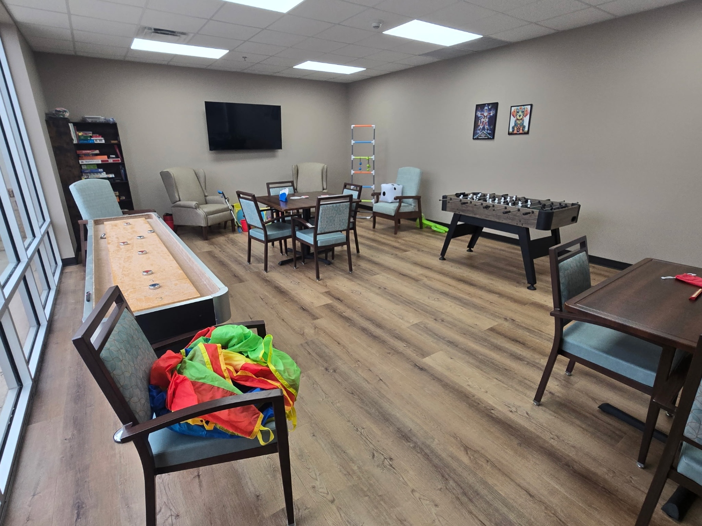 Activity room with games and seating