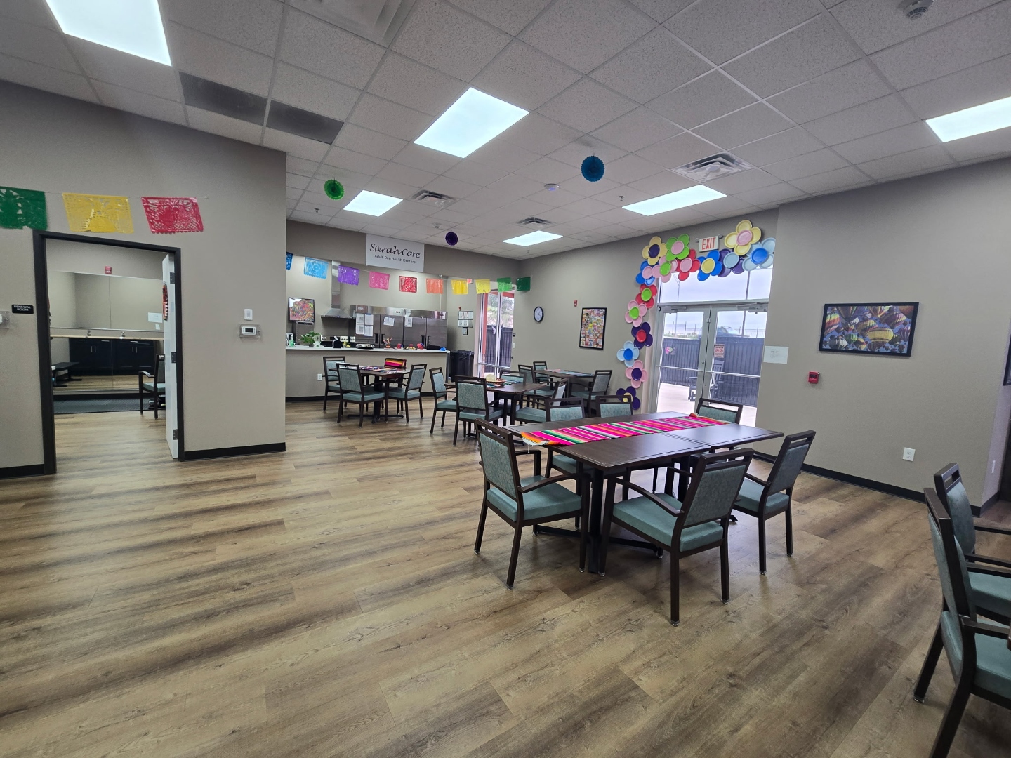 Center lounge